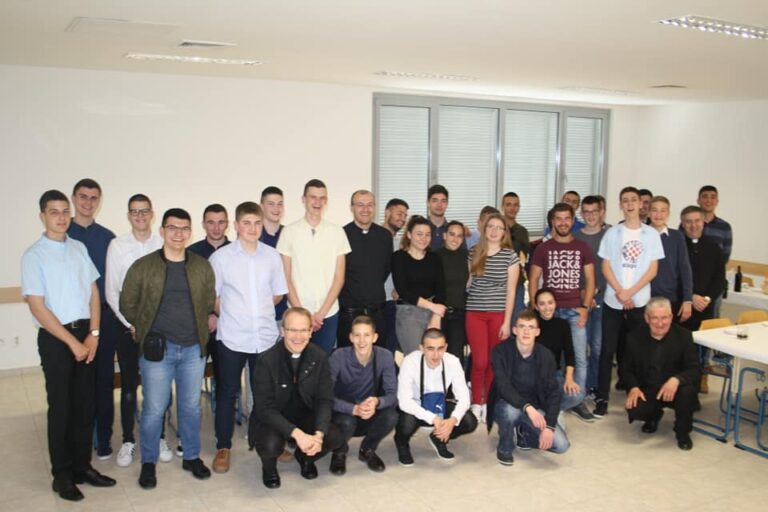 SPLITSKI I ZADARSKI SJEMENIŠTARCI U NAŠOJ ŽUPI