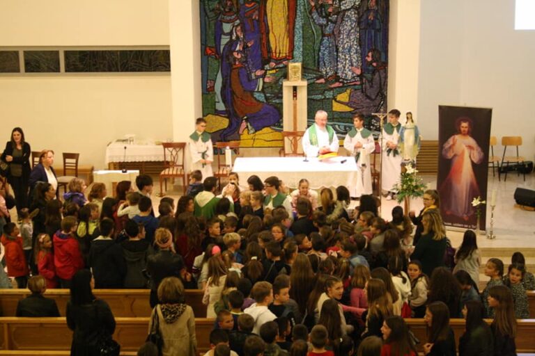 DUHOVNA OBNOVA POVODOM BLAGDANA SV. ANDRIJE Drugi dan – četvrtak, 28. studenog